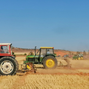 arada con tractor madridejos